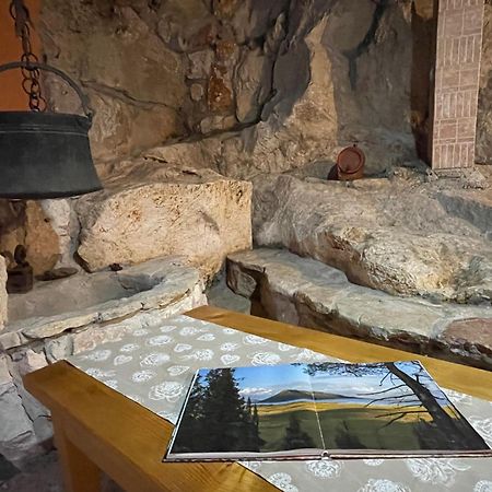 Cave Apartment Virpazar Εξωτερικό φωτογραφία
