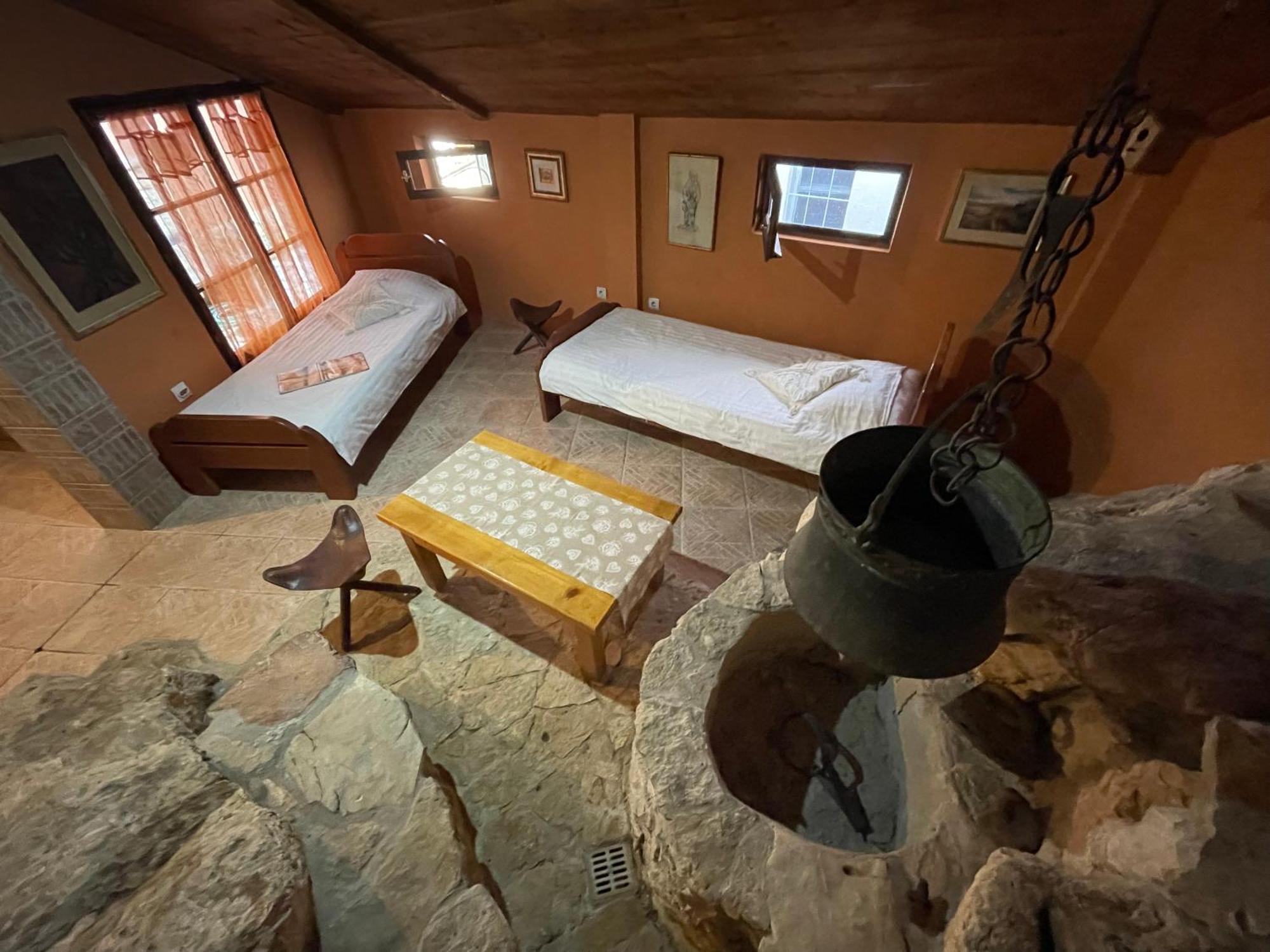 Cave Apartment Virpazar Εξωτερικό φωτογραφία